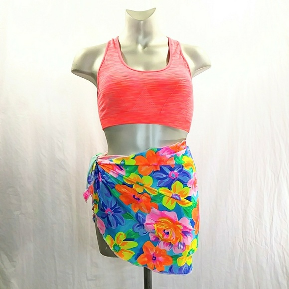 Bobbie Rose Floral Sarong - Picture 5 of 5